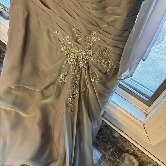 Purple Haze Elegant Gray Evening Gown size 14 - Picture 14 of 16